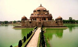 Sher Shah Suri Masjid